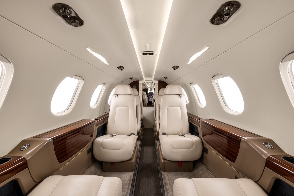 2013 Embraer Phenom 300