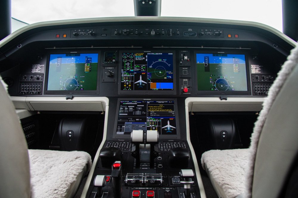 2016 Embraer Legacy 450